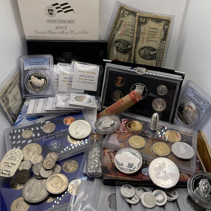 Vintage U.S Coins & Currency Numismatic Box